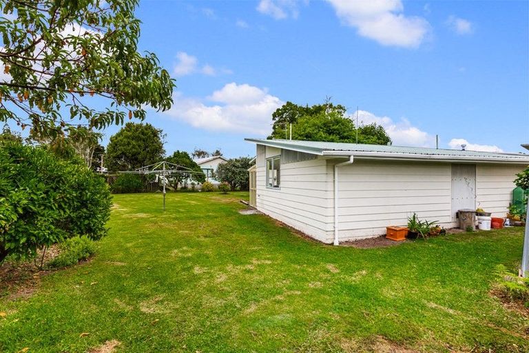 Photo of property in 17 Greenock Road, Ranui, Auckland, 0612