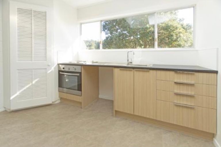 Photo of property in 1/56 Mckenzie Avenue, Arkles Bay, Whangaparaoa, 0932
