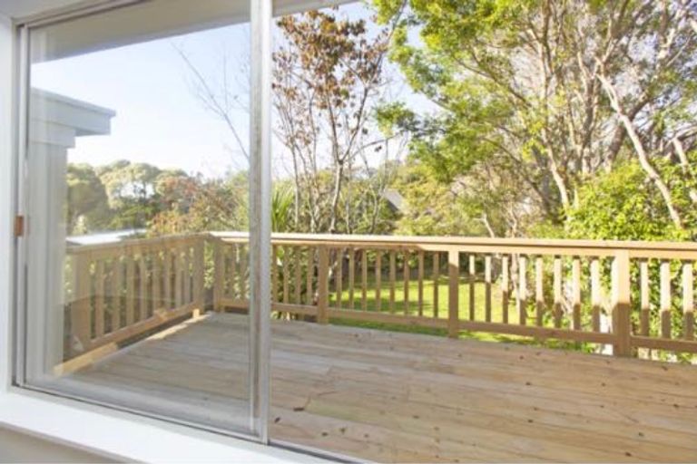 Photo of property in 1/56 Mckenzie Avenue, Arkles Bay, Whangaparaoa, 0932