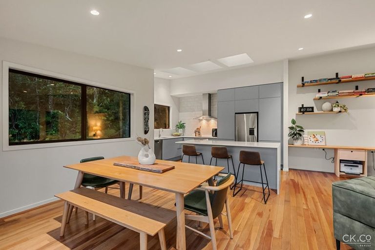 Photo of property in 12d Chatsworth Road, Silverstream, Upper Hutt, 5019