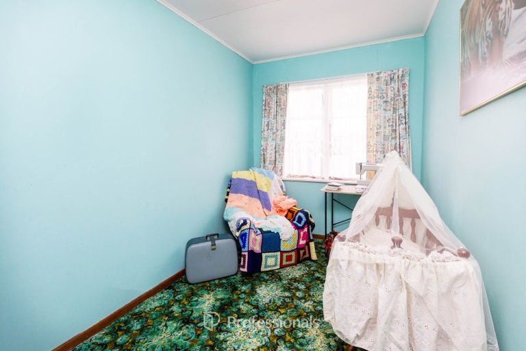 Photo of property in 21 Hay Street, Wainuiomata, Lower Hutt, 5014