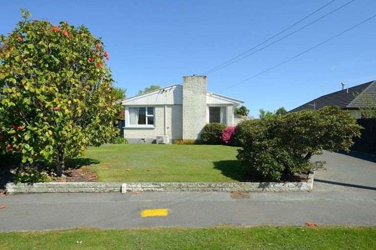 Photo of property in 9 Shaftesbury Street, Avonhead, Christchurch, 8042