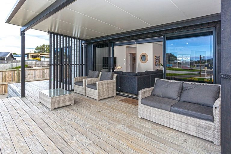 Photo of property in 30 Tairua Palms Place, Tairua, 3508