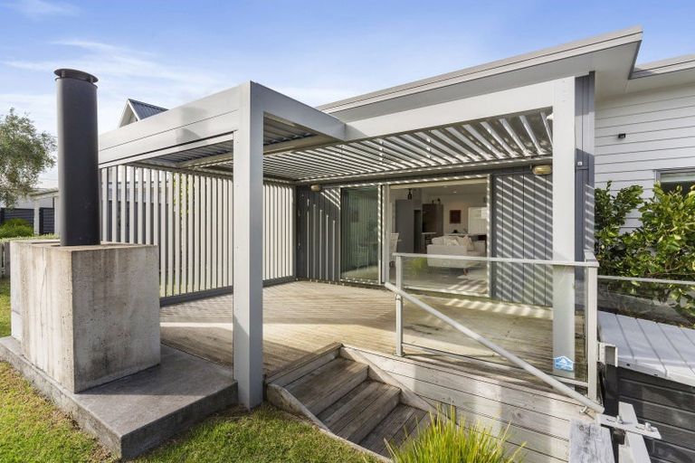 Photo of property in 408 Linton Crescent, Whangamata, 3620