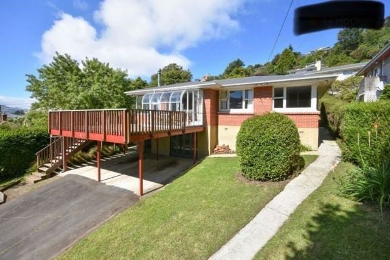 Photo of property in 85 Kaikorai Valley Road, Glenross, Dunedin, 9011