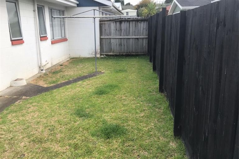 Photo of property in 6/29 South Street, Papakura, 2110