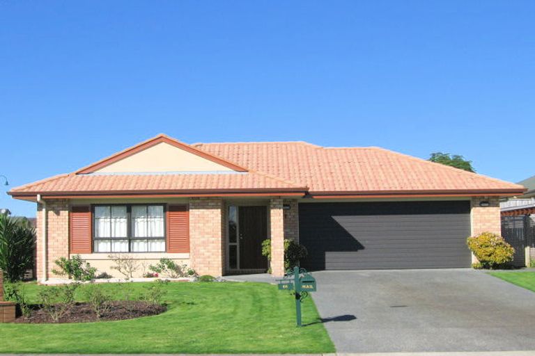 Photo of property in 66 Hillwell Drive, Henderson, Auckland, 0612