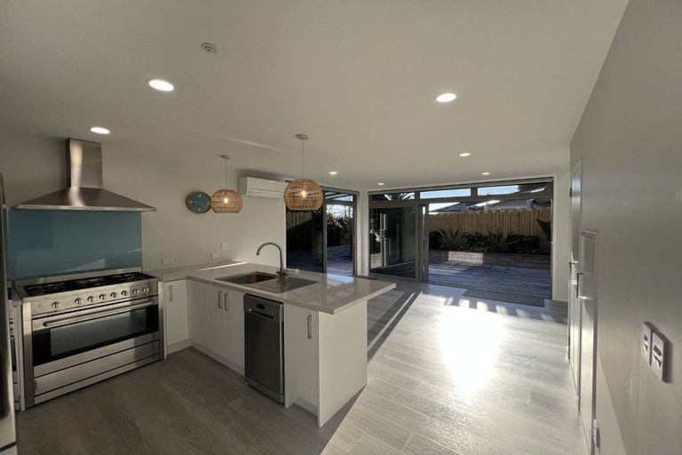 Photo of property in 861 Whangaparaoa Road, Manly, Whangaparaoa, 0930