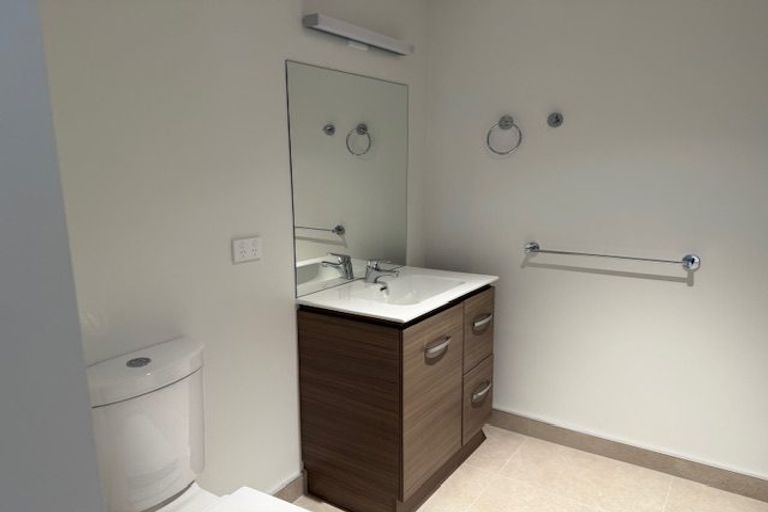 Photo of property in 16c/30 Westward Ho, Glen Eden, Auckland, 0602