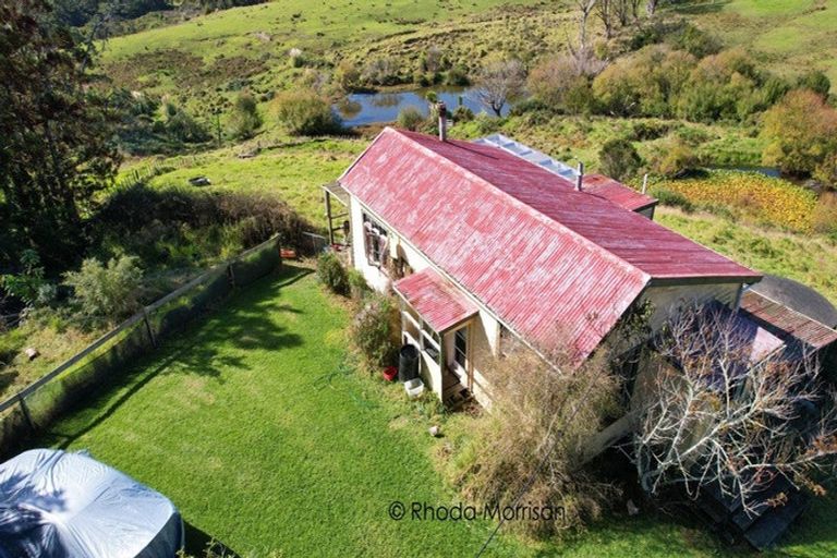 Photo of property in 153 Pahi Road, Pahi, Paparoa, 0571