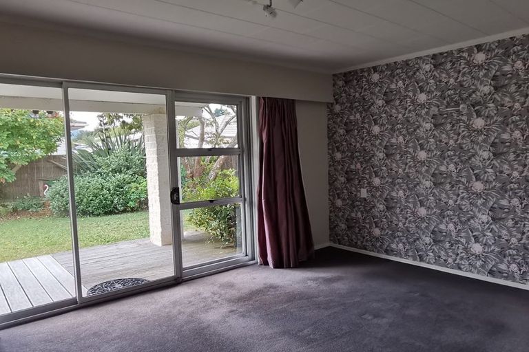 Photo of property in 20a Montgomery Street, Stokes Valley, Lower Hutt, 5019