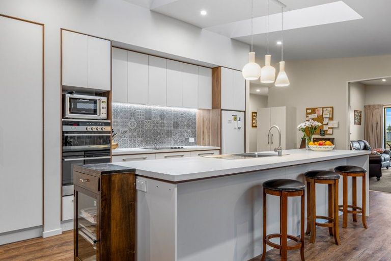 Photo of property in 11 Claremont Crescent, Amberley, 7410