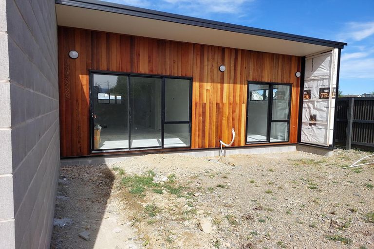 Photo of property in 8a Holmes Street, Waimate, 7924