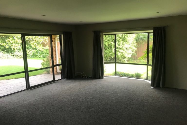 Photo of property in 2 Lantern Lane, Halswell, Christchurch, 8025