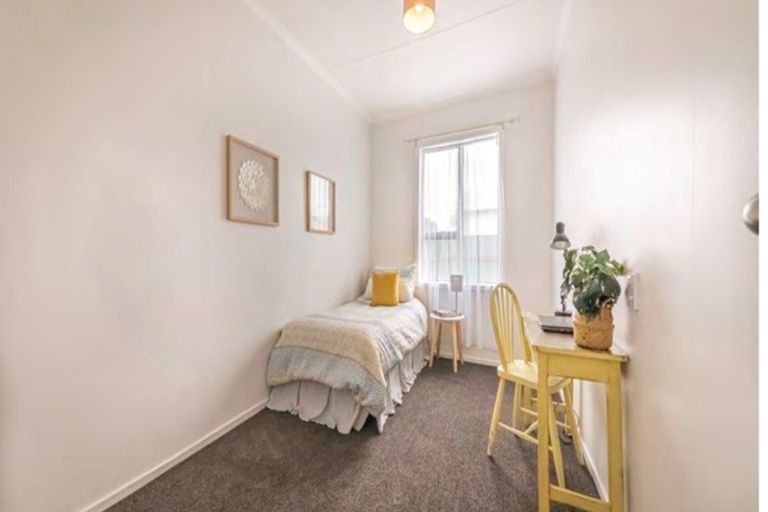 Photo of property in 117 Cornfoot Street, Castlecliff, Whanganui, 4501