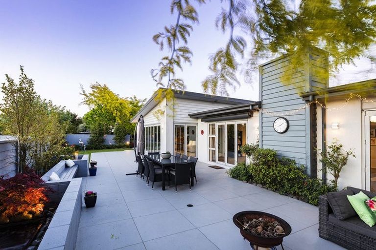 Photo of property in 2 Hemingway Place, Spencerville, Christchurch, 8083