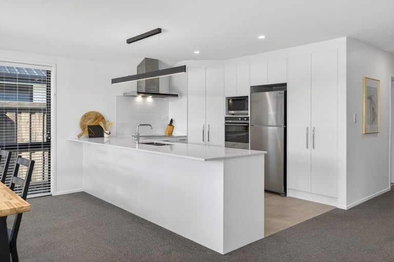 Photo of property in 32 Merrin Street, Avonhead, Christchurch, 8042