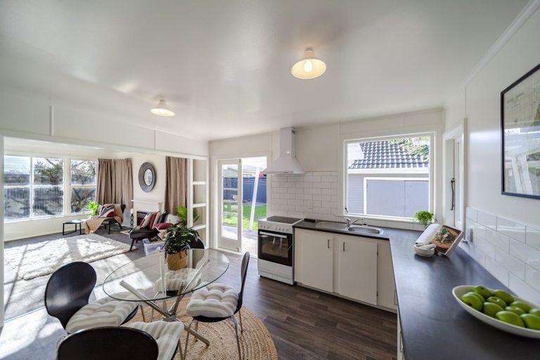 Photo of property in 8 Mason Avenue, Maraenui, Napier, 4110