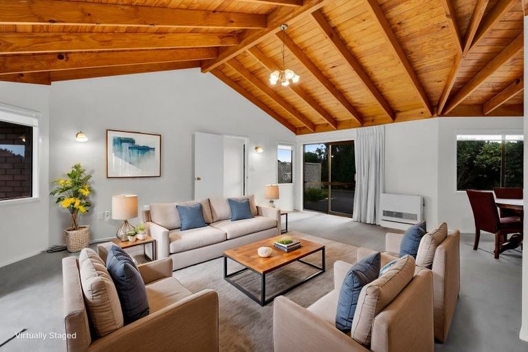 Photo of property in 33 Nikau Street, Inglewood, 4330