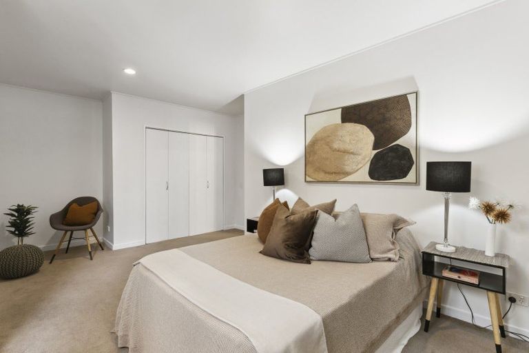 Photo of property in Dixonlane Apartments, 12/7 Feltex Lane, Te Aro, Wellington, 6011