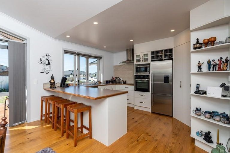 Photo of property in 6 Maries Way, Waipu, 0510