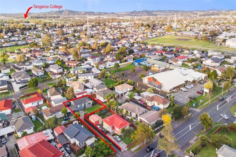 Photo of property in 1/32 Boundary Road, Clover Park, Auckland, 2019