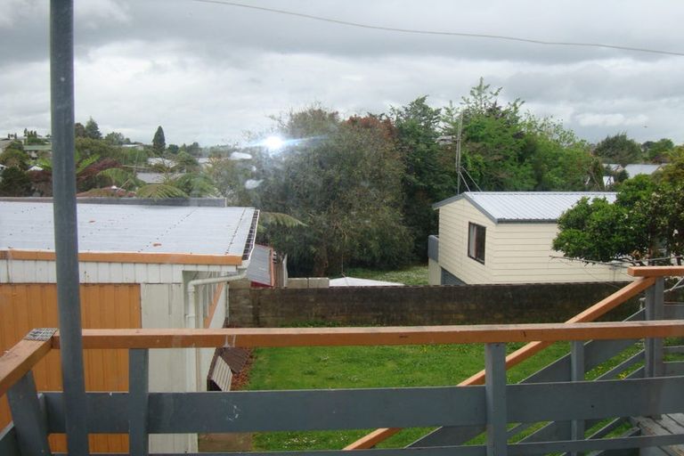 Photo of property in 16 Hamblyn Crescent, Nawton, Hamilton, 3200