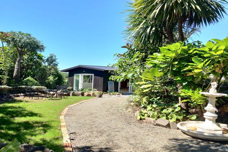 Photo of property in 15 Puriri Place, Tuateawa, Coromandel, 3583