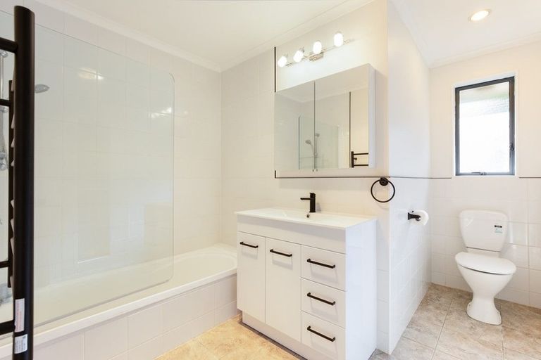 Photo of property in 4 Knox Place, Leamington, Cambridge, 3432