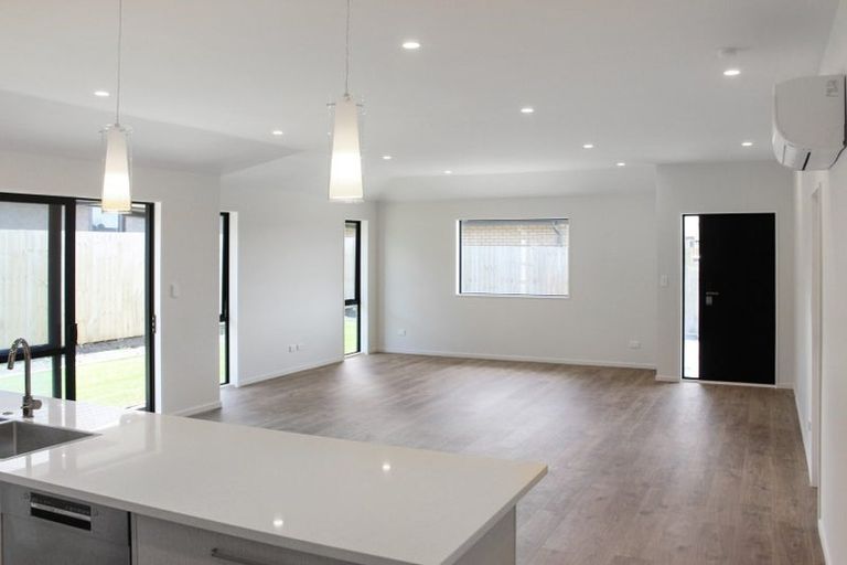 Photo of property in 14 Korokio Lane, Halswell, Christchurch, 8025