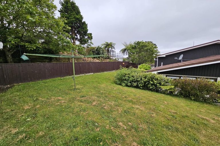 Photo of property in 179 Miromiro Road, Normandale, Lower Hutt, 5010