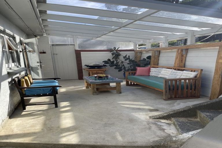 Photo of property in 28 Elphinstone Avenue, Strathmore Park, Wellington, 6022