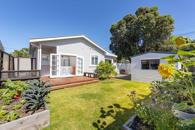 Photo of property in 43 Moa Street, Alicetown, Lower Hutt, 5010