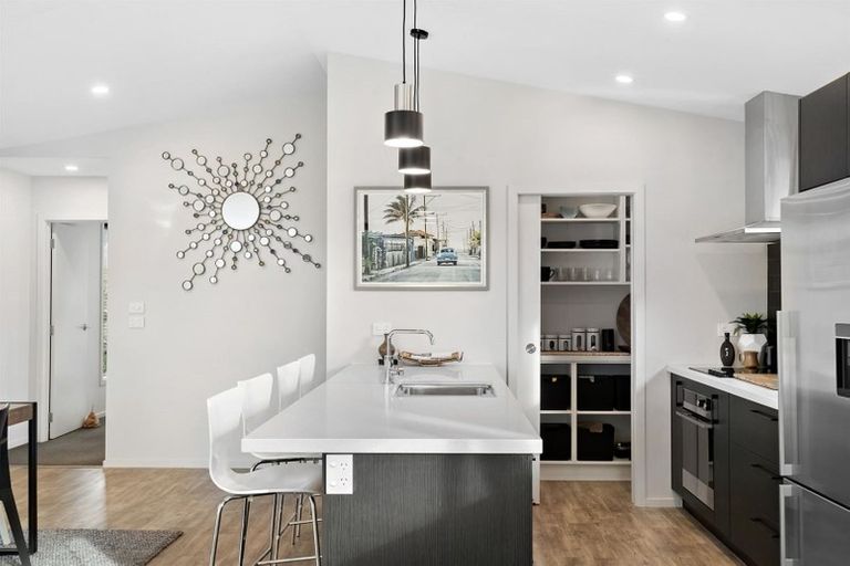 Photo of property in 14 Lakeview Terrace, Lake Hawea, Wanaka, 9382