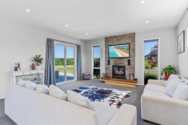 Photo of property in 201 Egerton Road, Winton, 9781