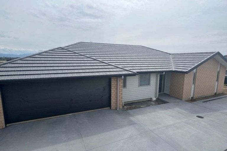 Photo of property in 17 Te Kaka Place, Omokoroa, 3114