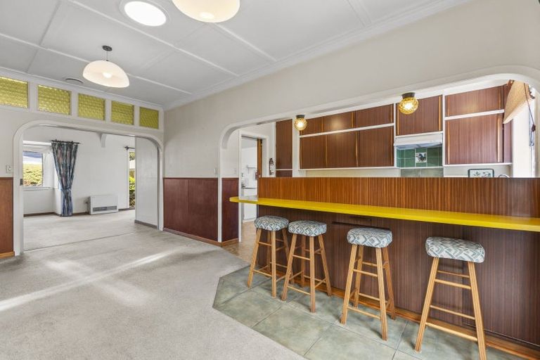 Photo of property in 43 Dorset Avenue, Westown, New Plymouth, 4310