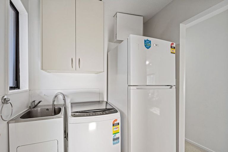 Photo of property in 2/33 Tower Street, Hornby, Christchurch, 8042