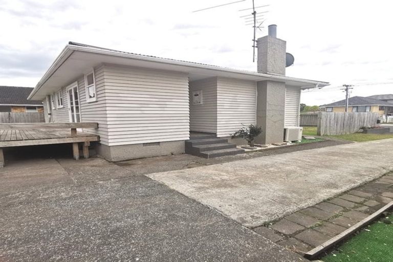 Photo of property in 19 Mcannalley Street, Manurewa East, Auckland, 2102