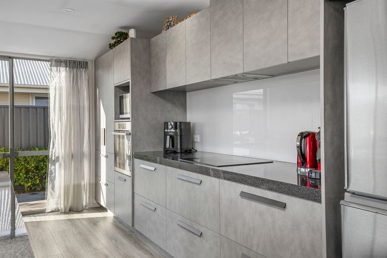 Photo of property in 8 Walker Place, Alexandra, 9320