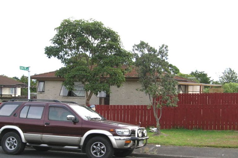 Photo of property in 21 Fitzherbert Avenue, West Harbour, Auckland, 0618