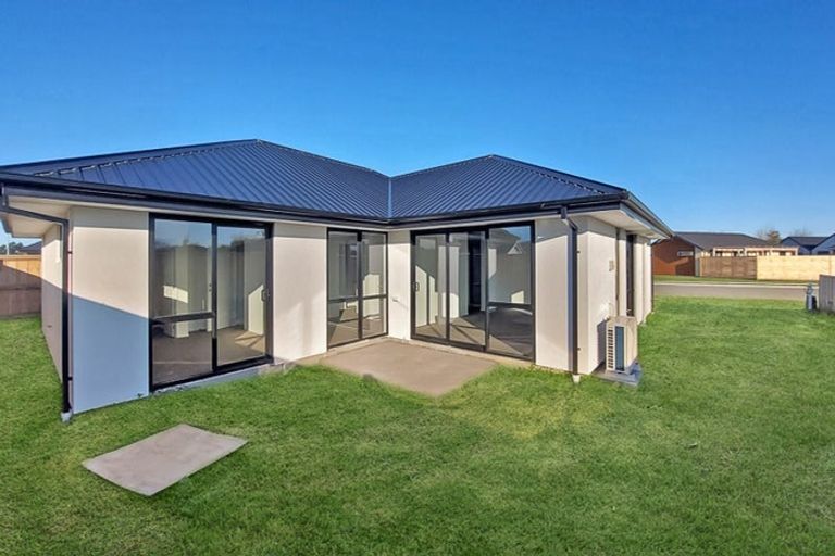 Photo of property in 35 Hilton Drive, Amberley, 7410