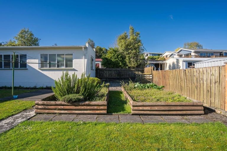 Photo of property in 28 Howorth Road, Fairfield, Dunedin, 9018