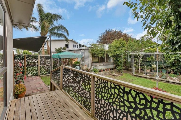 Photo of property in 282 One Tree Point Road, One Tree Point, 0118