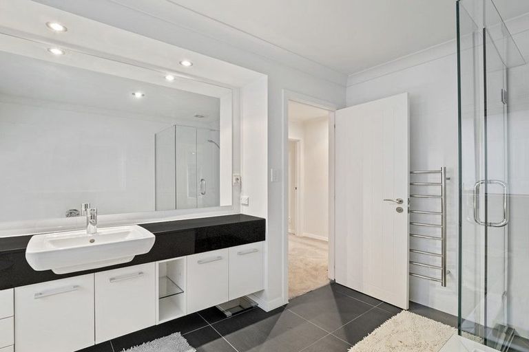 Photo of property in 20 Langford Place, Dairy Flat, Albany, 0792