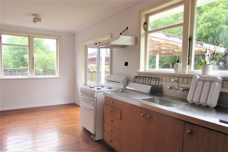 Photo of property in 5 Hikurangi Street, Trentham, Upper Hutt, 5018
