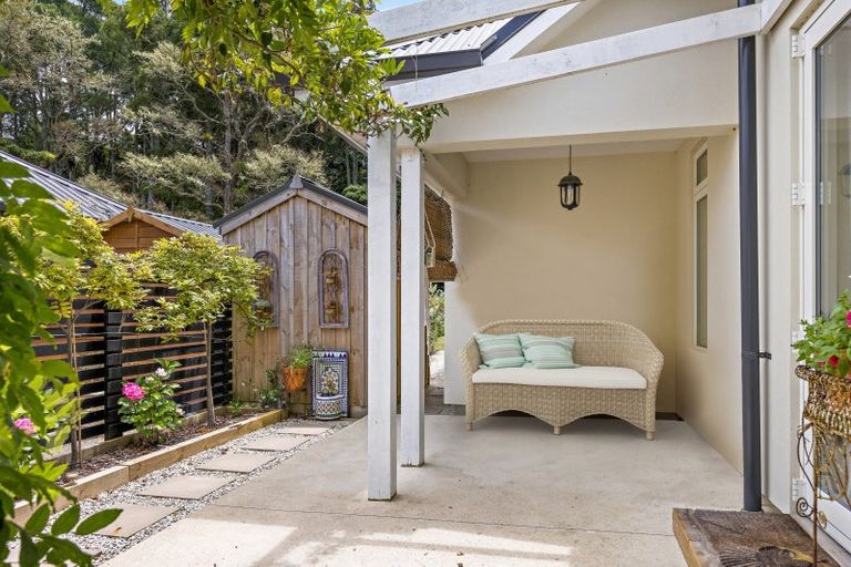 Photo of property in 28 Awanui Crescent, Matakana, Warkworth, 0985