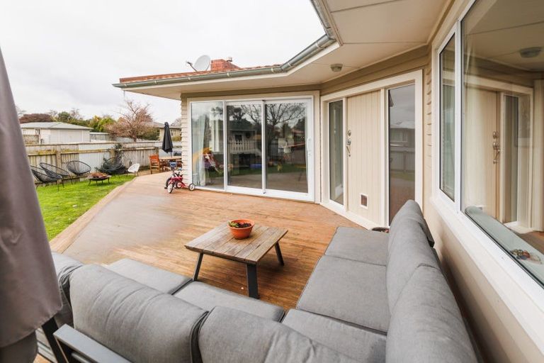 Photo of property in 38 Liverpool Street, Takaro, Palmerston North, 4412