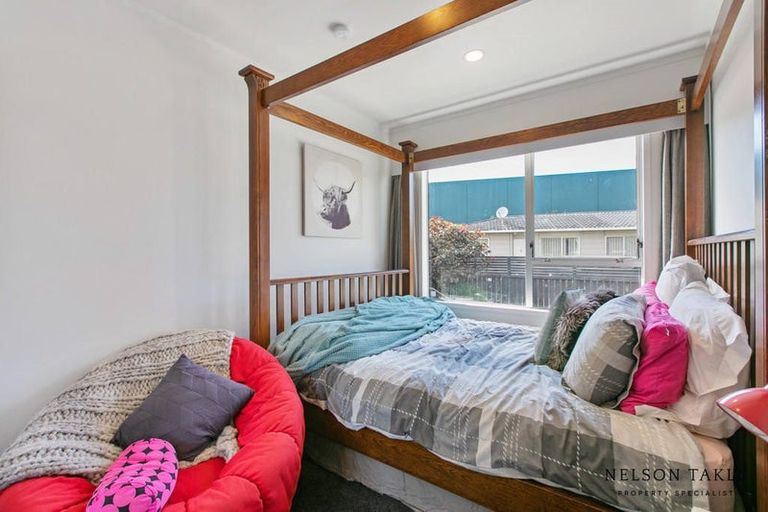 Photo of property in 2/27 Waimana Road, Conifer Grove, Takanini, 2112