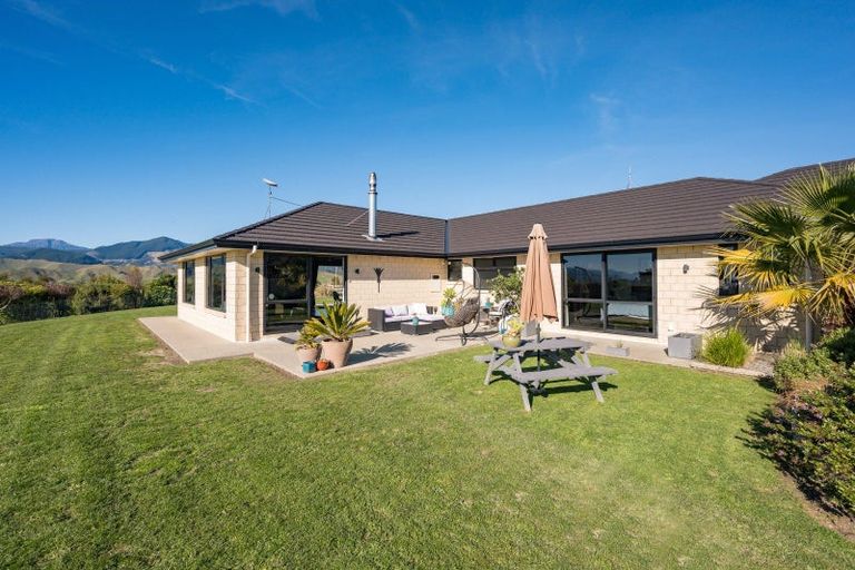 Photo of property in 4 Moneymore Place, Wakefield, 7095